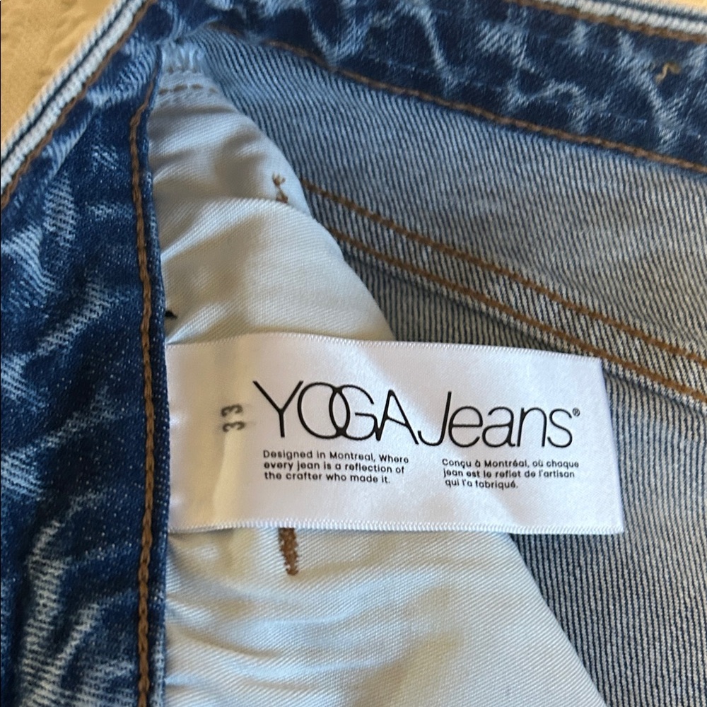 High Rise Distressed Blue Jeans - Picture 2 of 4